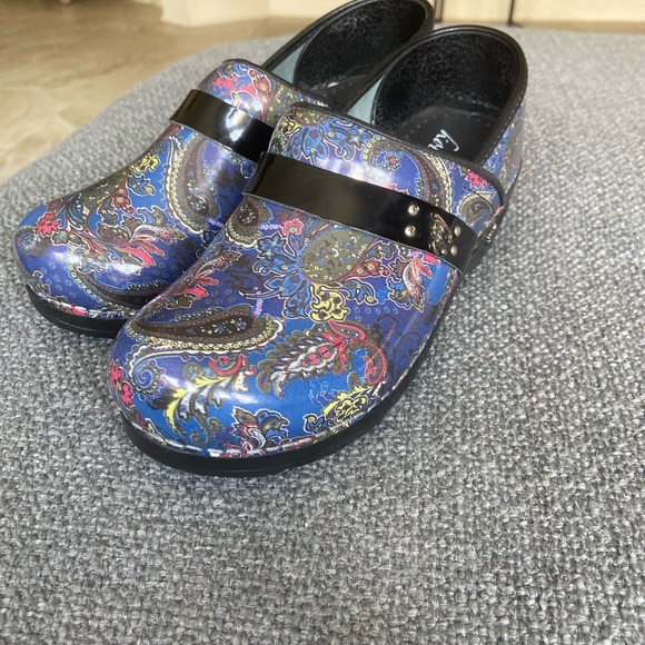 Sanita Shoes - New Sanita  Clogs by Koi, Blue Paisley Patent 8 mules shoes professional